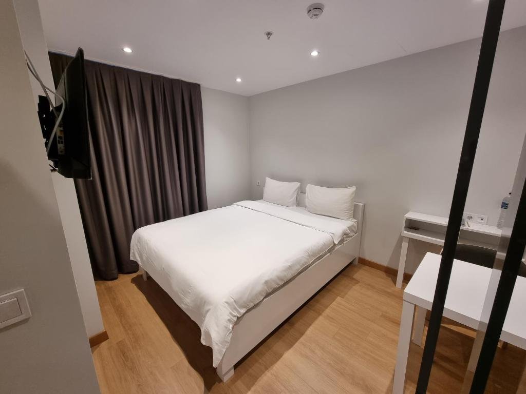 Стамбул: 10m2 Hotel