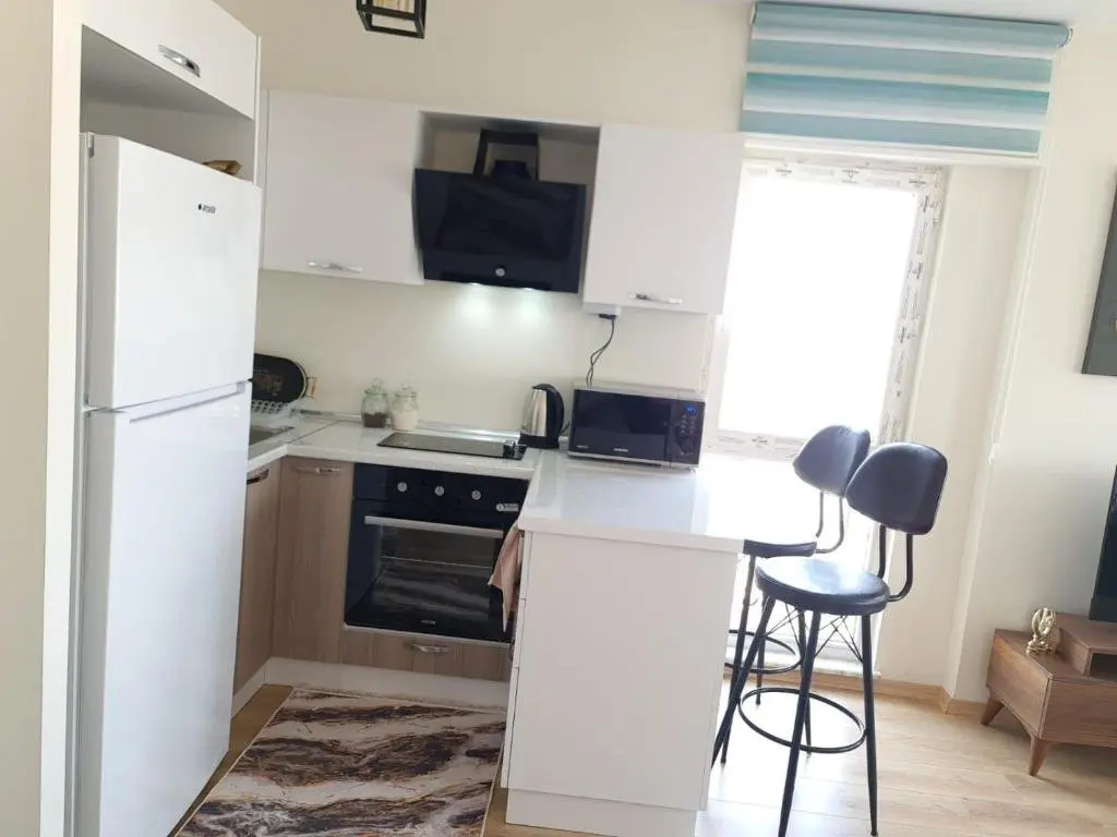 Стамбул: 1-bedroom, nearby services, park, free wifi, free parking- NK2