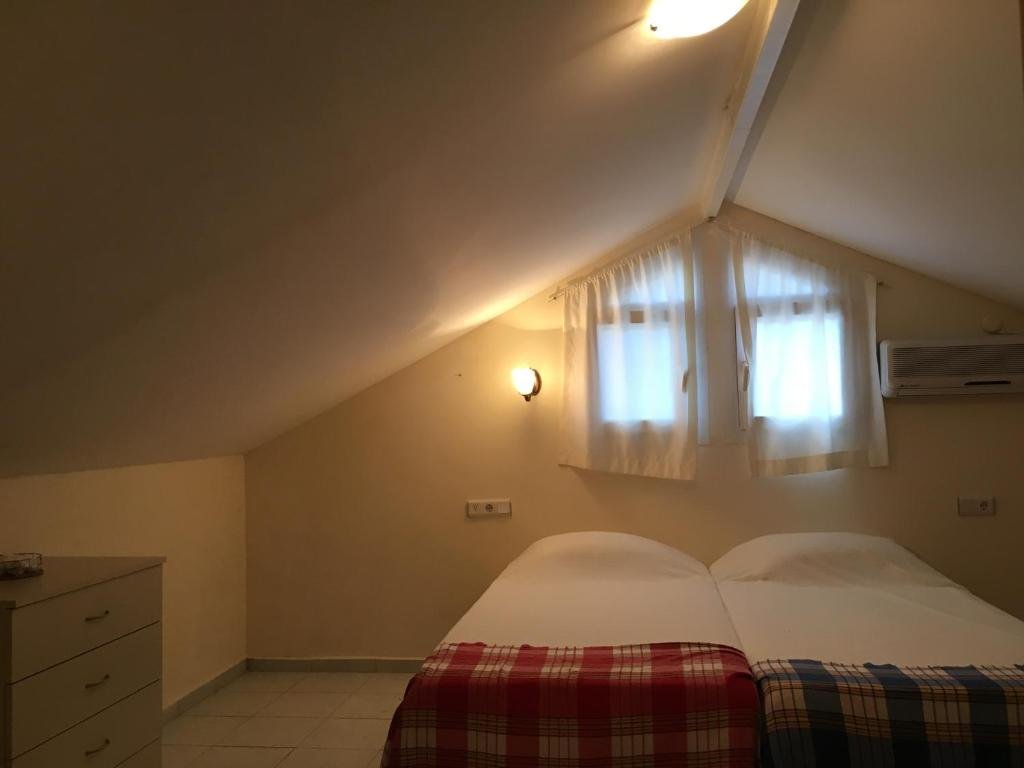 Фетхие: 3 Bedrooms Apartment in Ölüdeniz, Ovacik