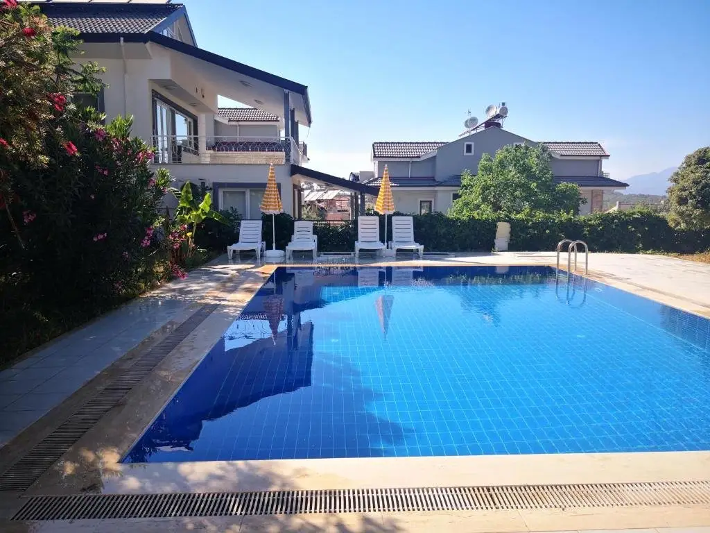 Фетхие: 3 Bedrooms Apartment in Ölüdeniz, Ovacik