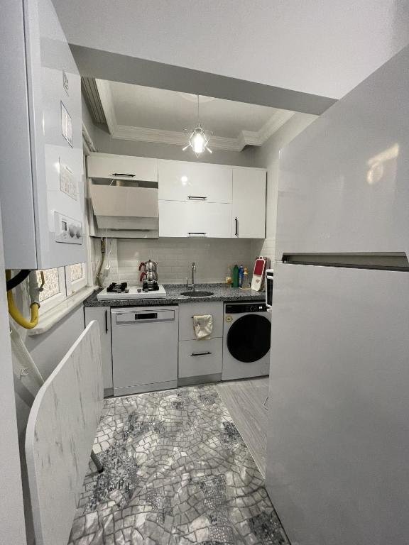 Стамбул: 2+1 Luxurious Flat In Maltepe Beach