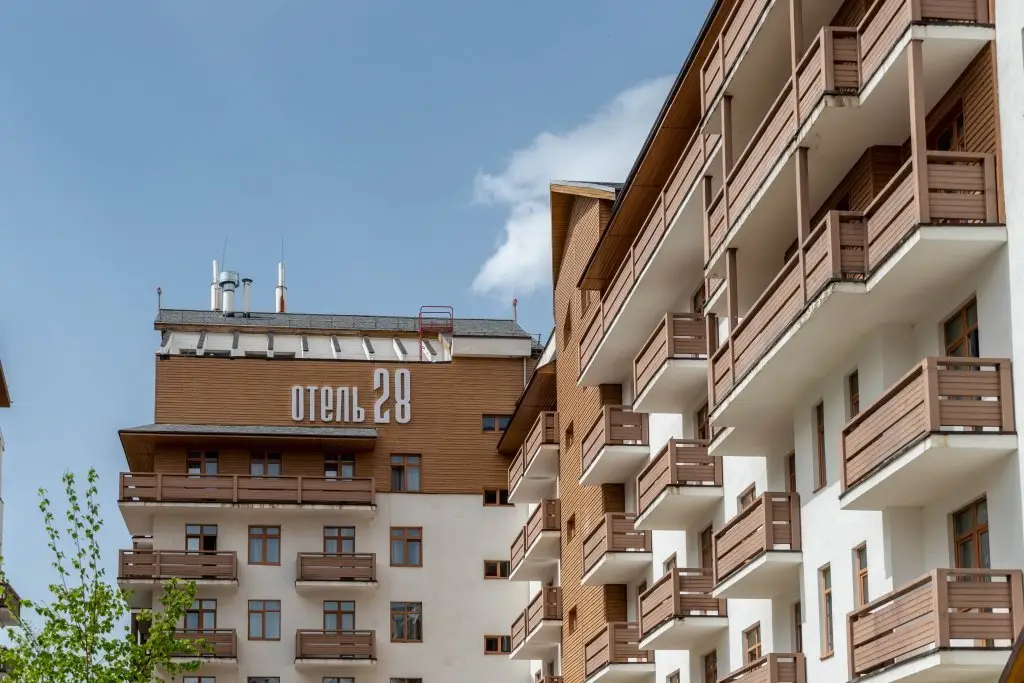 Эсто-Садок: Hotel 28
