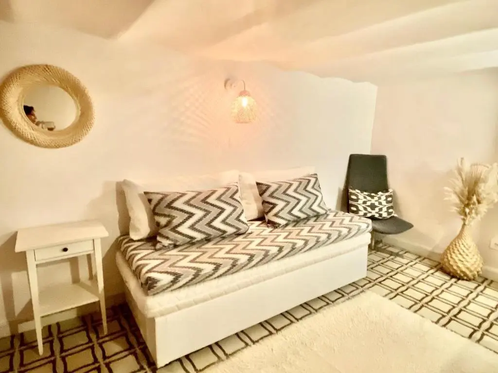 Стамбул: 100 m to Istiklal with priv Garden - 2 Bathroom - 2 Bedroom