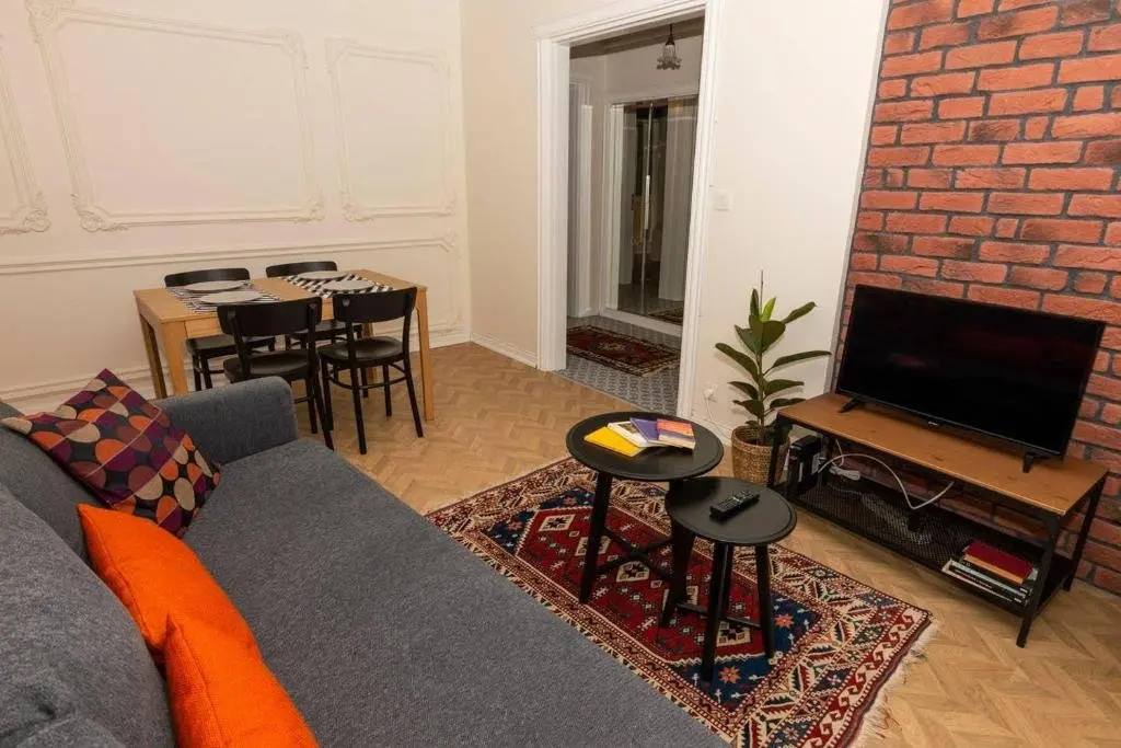 Стамбул: Yakamoz 2 BR Stylish House with garden in Kadikoy
