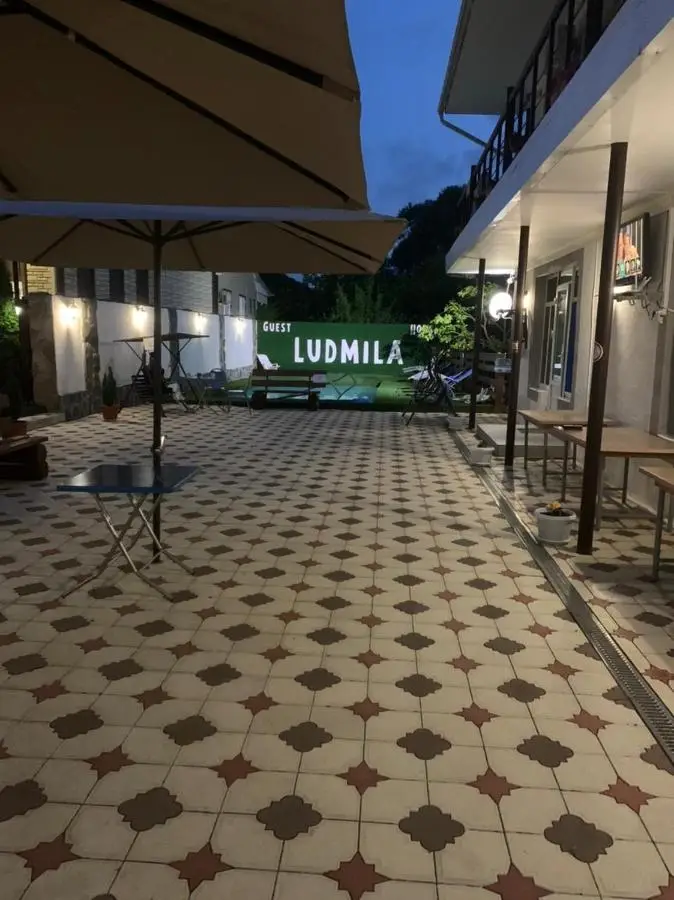 Пляхо: Людмила