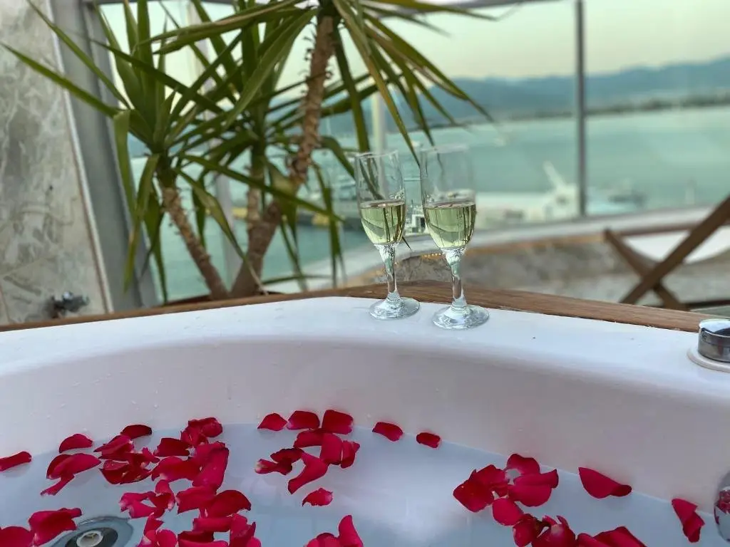 Фетхие: Exclusive Terrace Suite at Marina