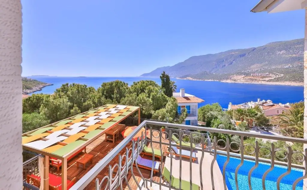 Kaş, deniz manzaralı, 6 kişilik villa — фото 1