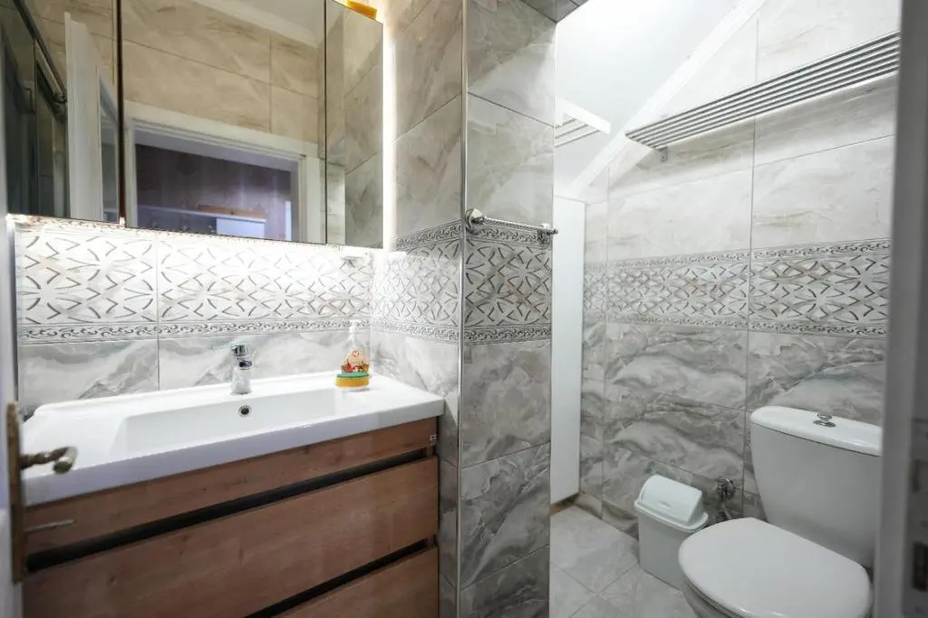 Дидим: Havuz garaj deniz barbekü, 4 oda 3 banyo klimalı villa , Bahçesinde organik meyve sebze sizi bekliyoruz