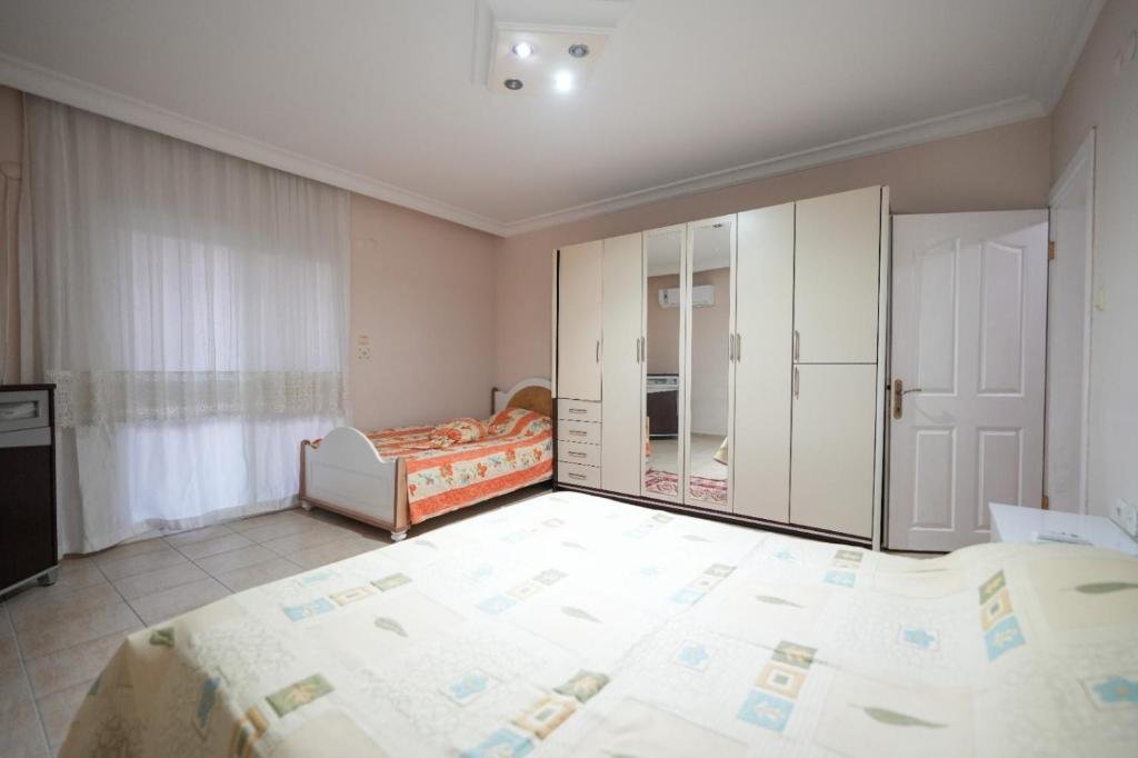 Дидим: Havuz garaj deniz barbekü, 4 oda 3 banyo klimalı villa , Bahçesinde organik meyve sebze sizi bekliyoruz