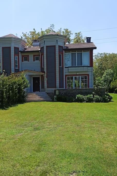 Сакарья: Eksi House