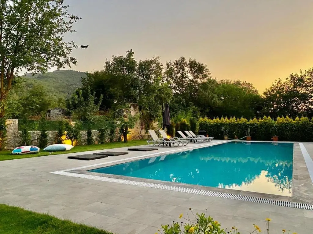 Фетхие: Kayaköy'de Kiralık 8 Kişilik Lüks Villa