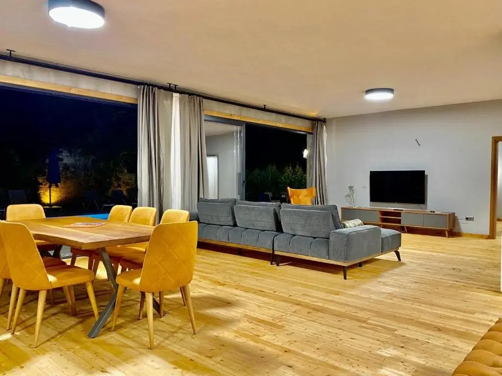 Фетхие: Kayaköy'de Kiralık 8 Kişilik Lüks Villa