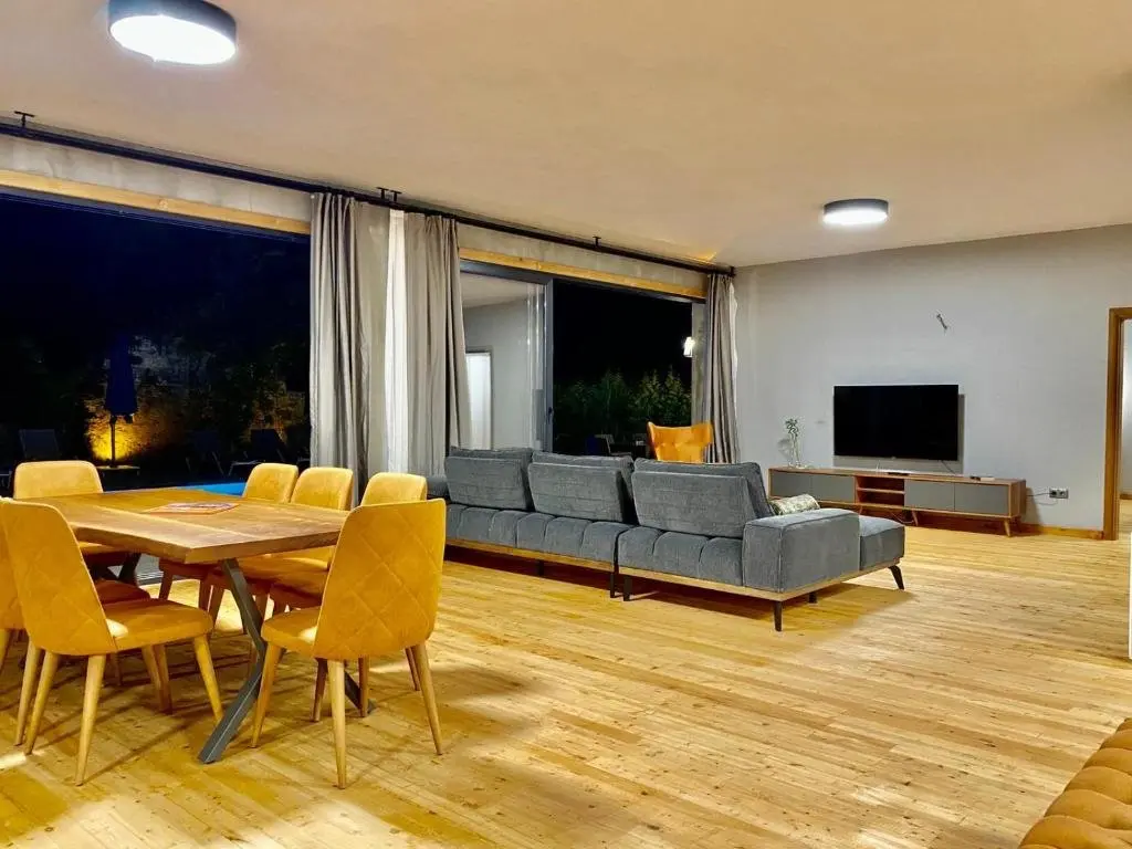 Фетхие: Kayaköy'de Kiralık 8 Kişilik Lüks Villa