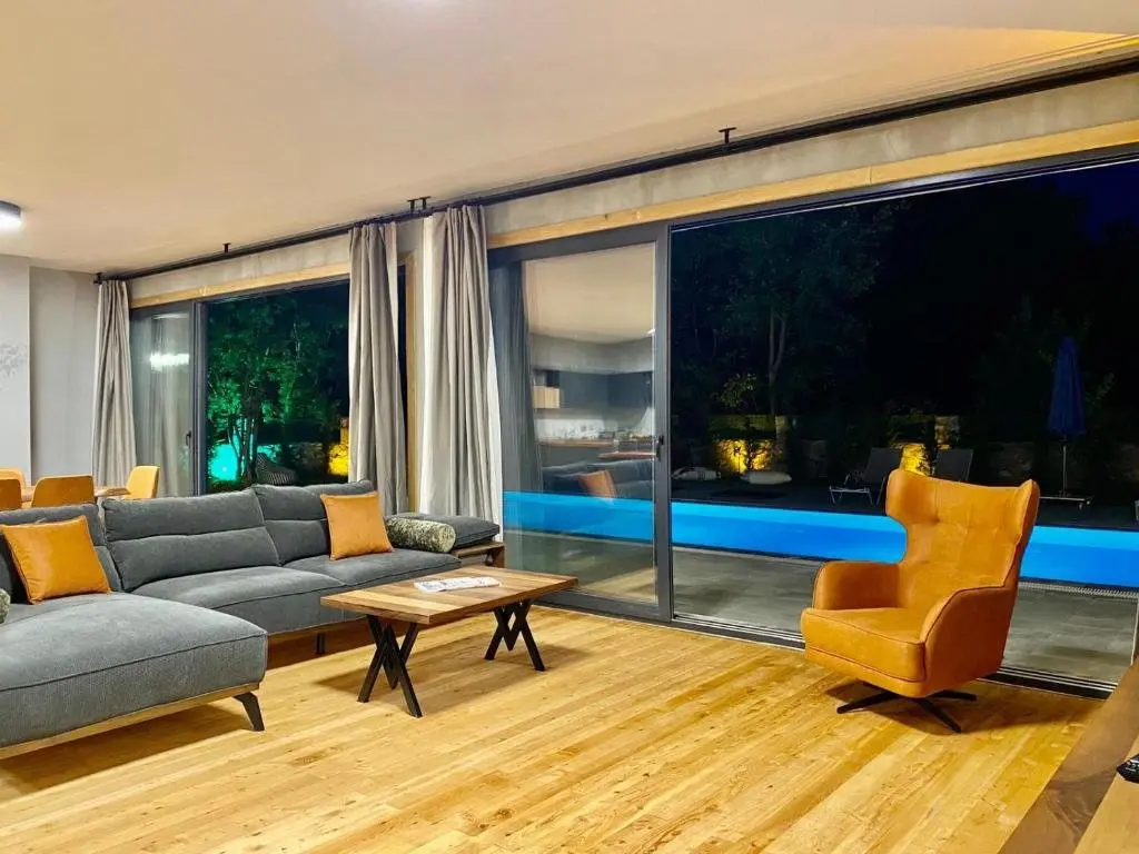 Фетхие: Kayaköy'de Kiralık 8 Kişilik Lüks Villa
