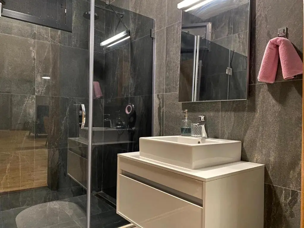 Фетхие: Kayaköy'de Kiralık 8 Kişilik Lüks Villa