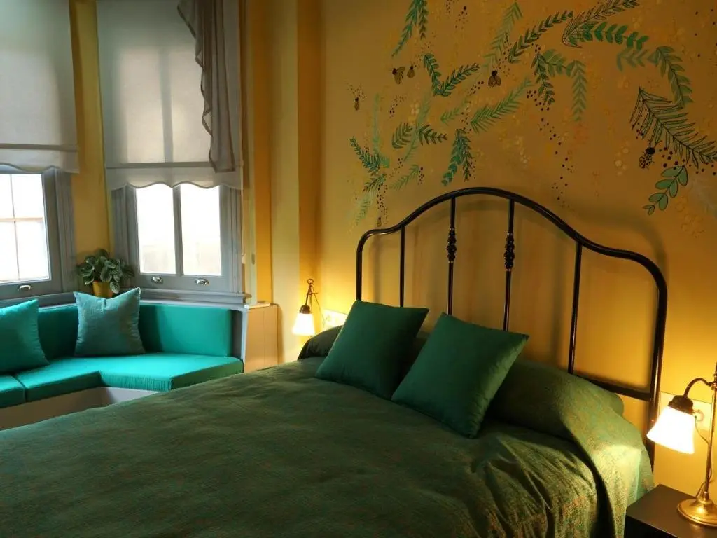 Стамбул: Tilas - Rooms in 19th Century Wooden Townhouse,Kadikoy