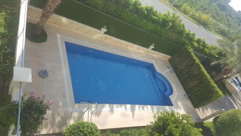 Аланья: Dinek mahallesi,Eski Antalya yplu cad.,Uygun Cleopatra 3 Sitesi no:59 Blok:E daire:2