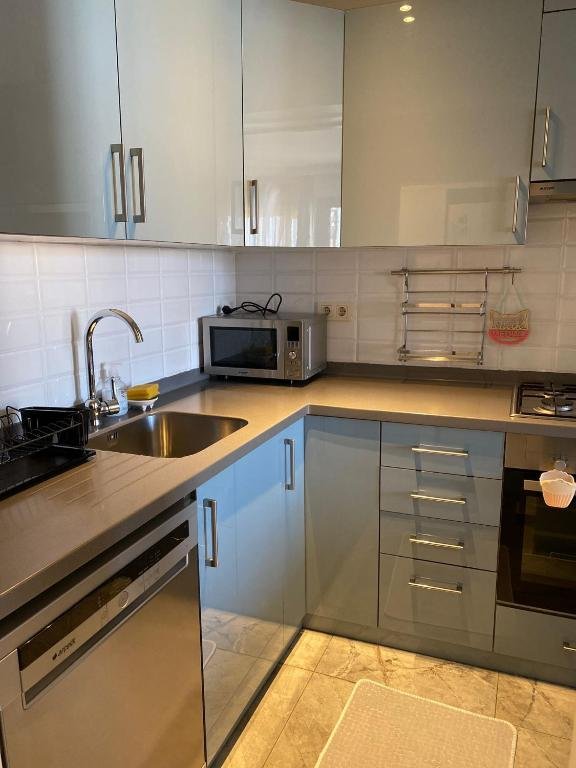 Стамбул: Renewed Apartment in Cihangir 2+1 Bosphorus View