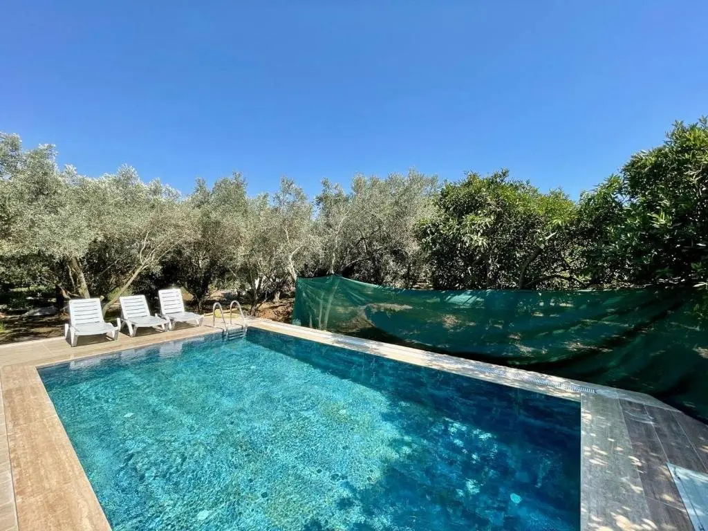Фетхие: Avci Villa-Fethiye 3+1 in Garden with Private Pool, 10 minutes to the beach