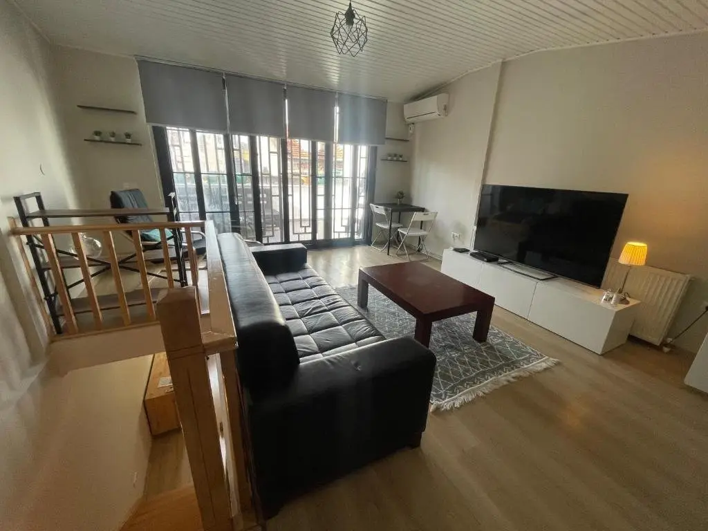 Стамбул: Duplex with Terrace in Center,5mn Walk To Istiklal
