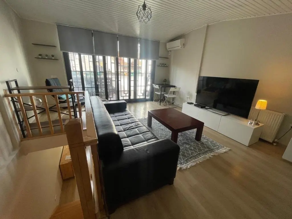 Стамбул: Duplex with Terrace in Center,5mn Walk To Istiklal
