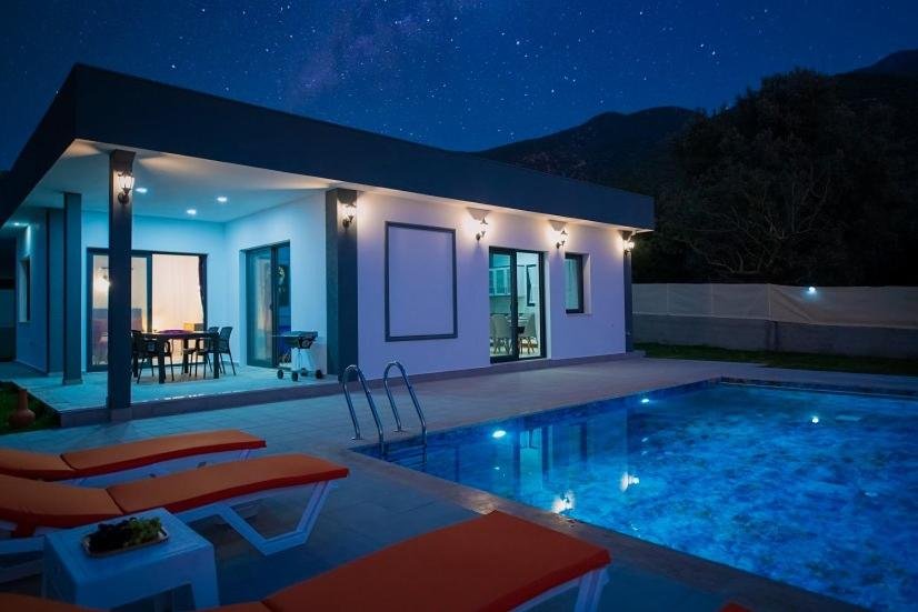 Фетхие: Astonishing 2-bedroom detached villa with pool