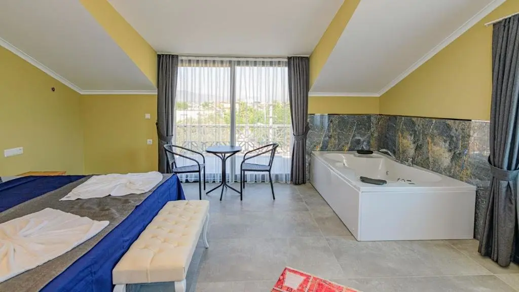 Фетхие: Sogut 1 - 4 Bedroom with Jacuzzi in Fethiye