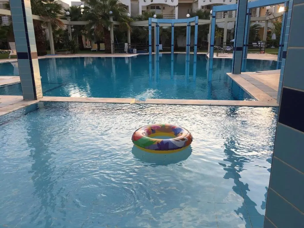 Фетхие: Tripleks Delux Villa Stella 4+1 Plaja 650 metre