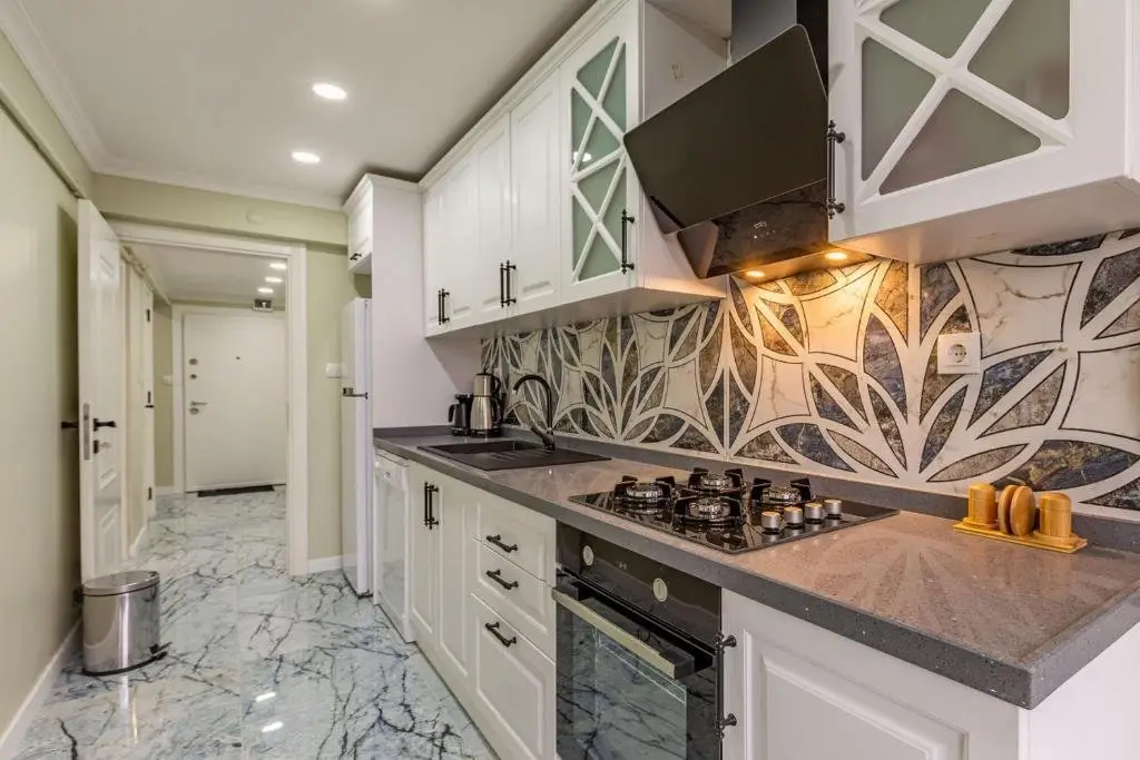 Стамбул: Modern and Well Designed Apartment Near Public Transportation in Maltepe