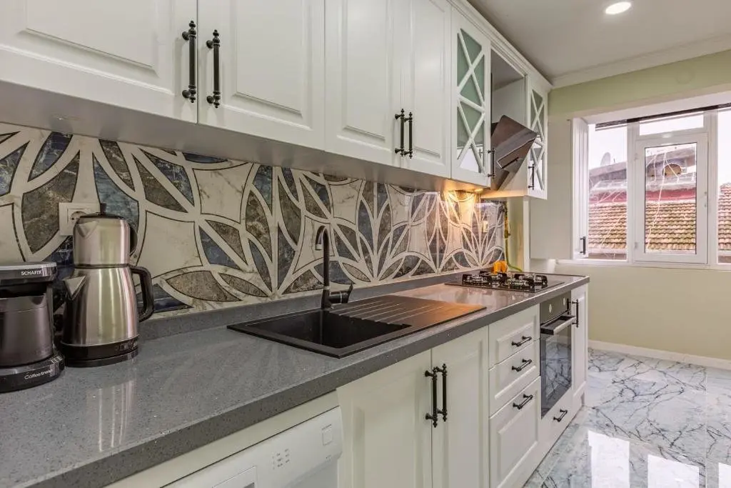 Стамбул: Modern and Well Designed Apartment Near Public Transportation in Maltepe