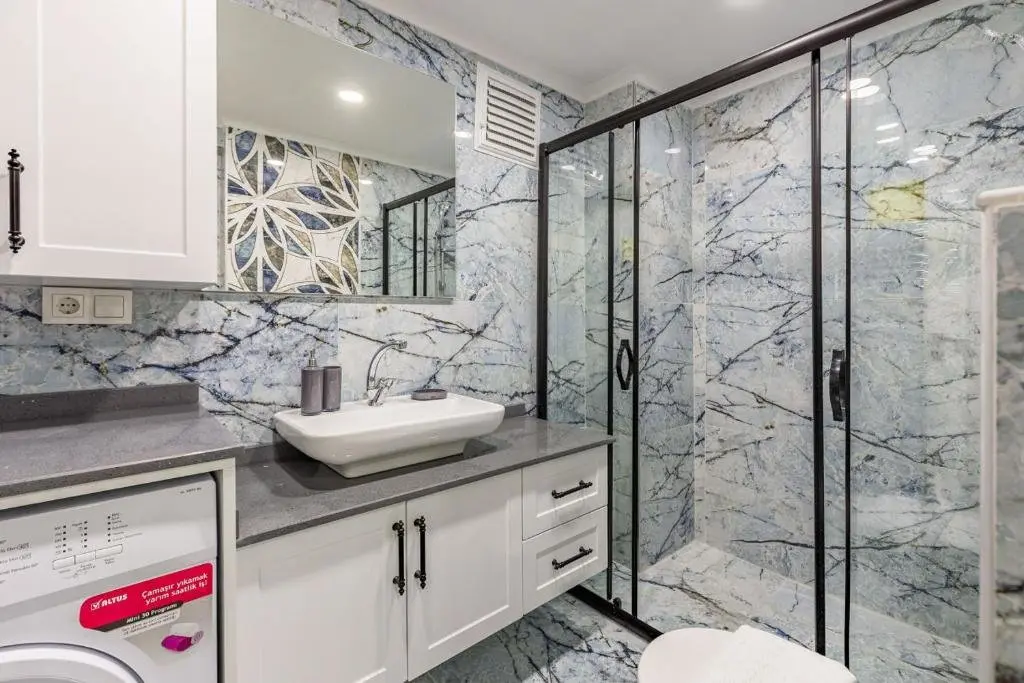 Стамбул: Modern and Well Designed Apartment Near Public Transportation in Maltepe