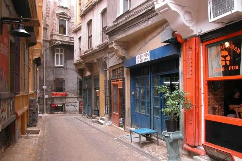 Стамбул: Historical 135 sqm apartment near Galata Tower