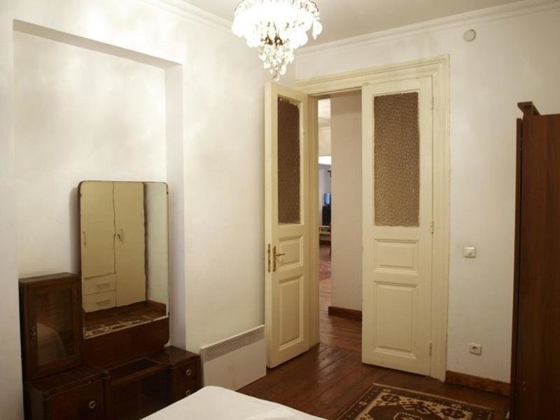 Стамбул: Historical 135 sqm apartment near Galata Tower