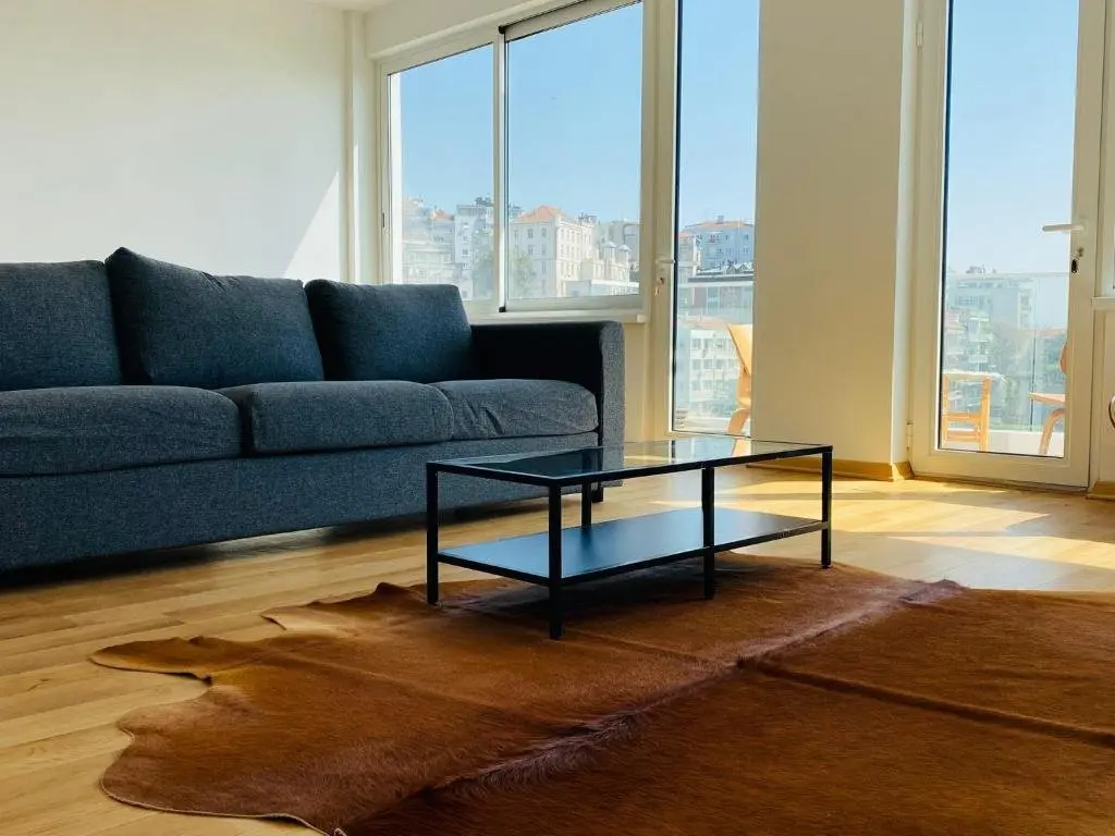 Стамбул: Bosphorus dominant renovated 120M apt with breathtaking view