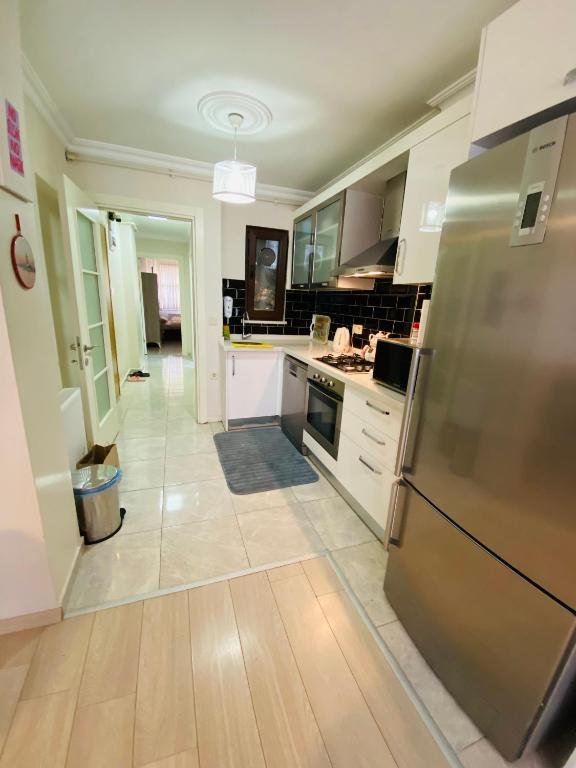Стамбул: New Flat 1 Minutes To Metro it has elevetır