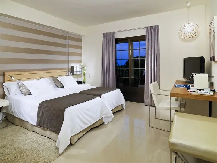 Бангкок: At Ratchada 18 Hotel