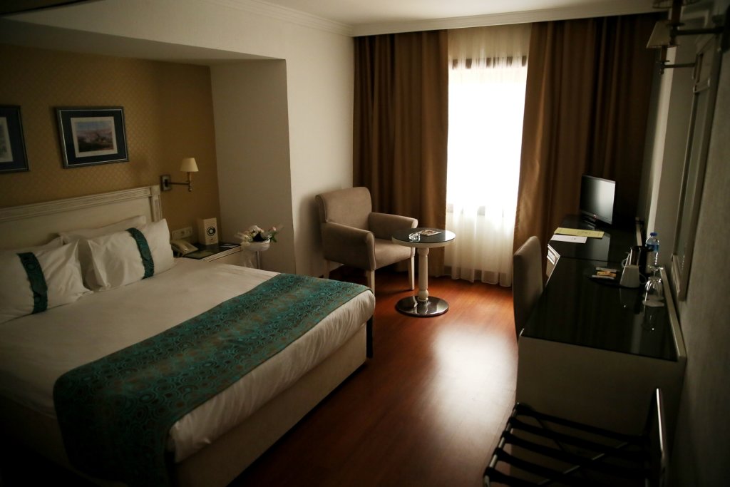 Стамбул: Crowne Plaza Istanbul Ortakoy Bosphorus, an IHG Hotel