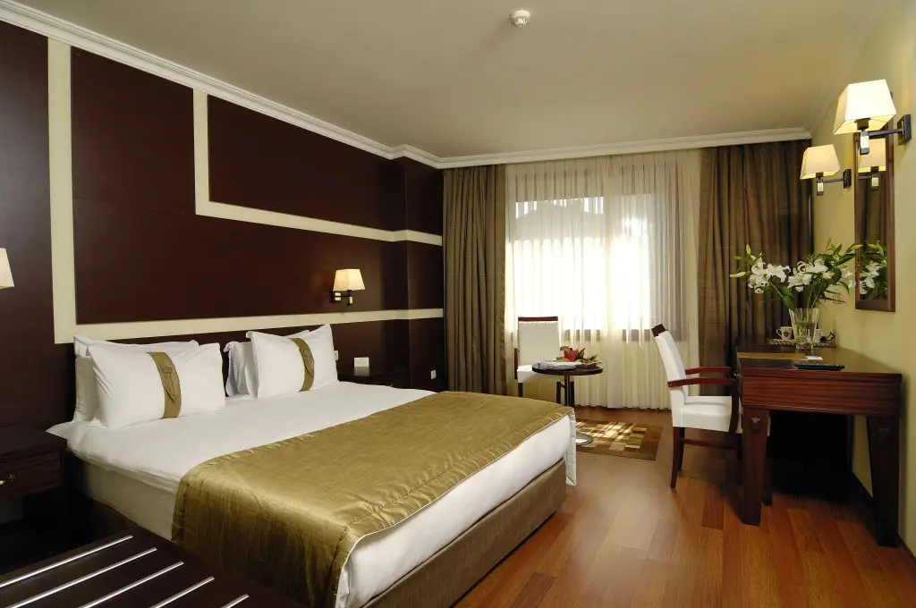 Crowne Plaza Istanbul Ortakoy Bosphorus, an IHG Hotel — фото 1