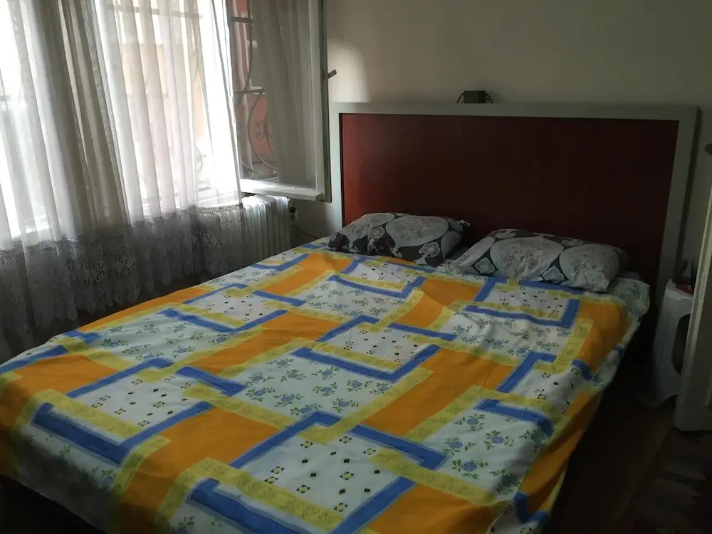 Стамбул: 2 Bedrooms Apartment in Center of Istanbul