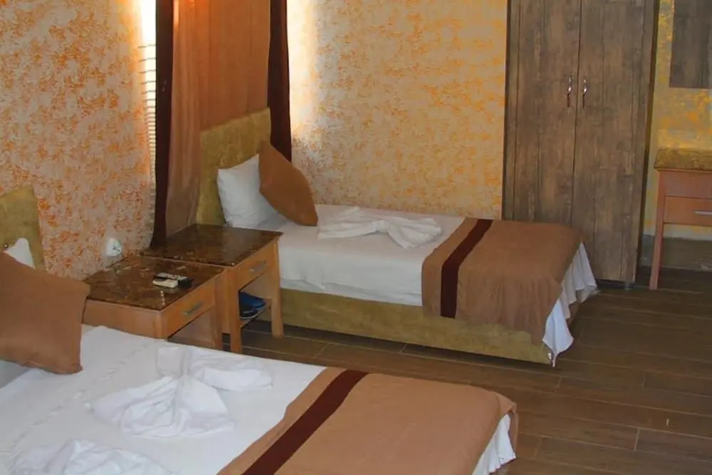Анталья: Ozgur Hotel  Aparts Isiklar