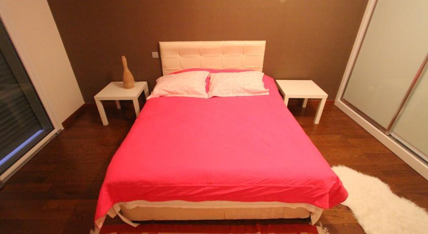 Измир: House and Home