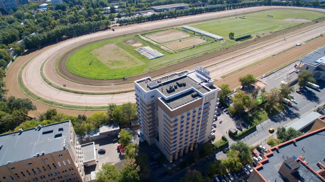 Москва: Гостиница Бега