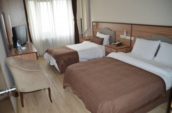 Бандырма: Otel Sarenis City