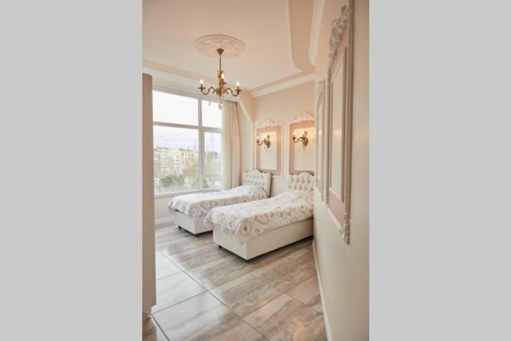Стамбул: Taksim Square Apartment, Great View, Luxury