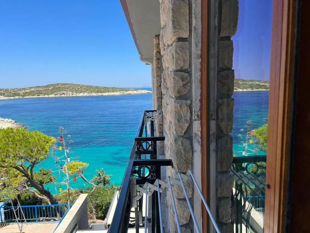 Карабурун: Akvaryum Buti̇k Otel Karaburun