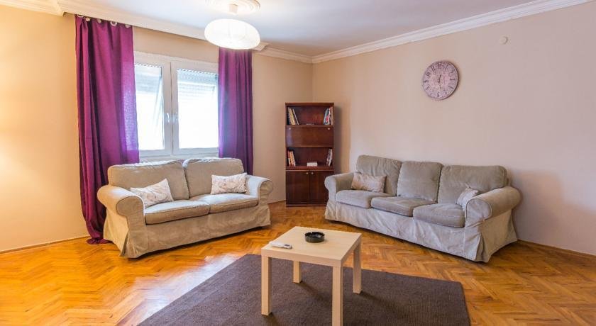 Измир: Ada House Bornova 1