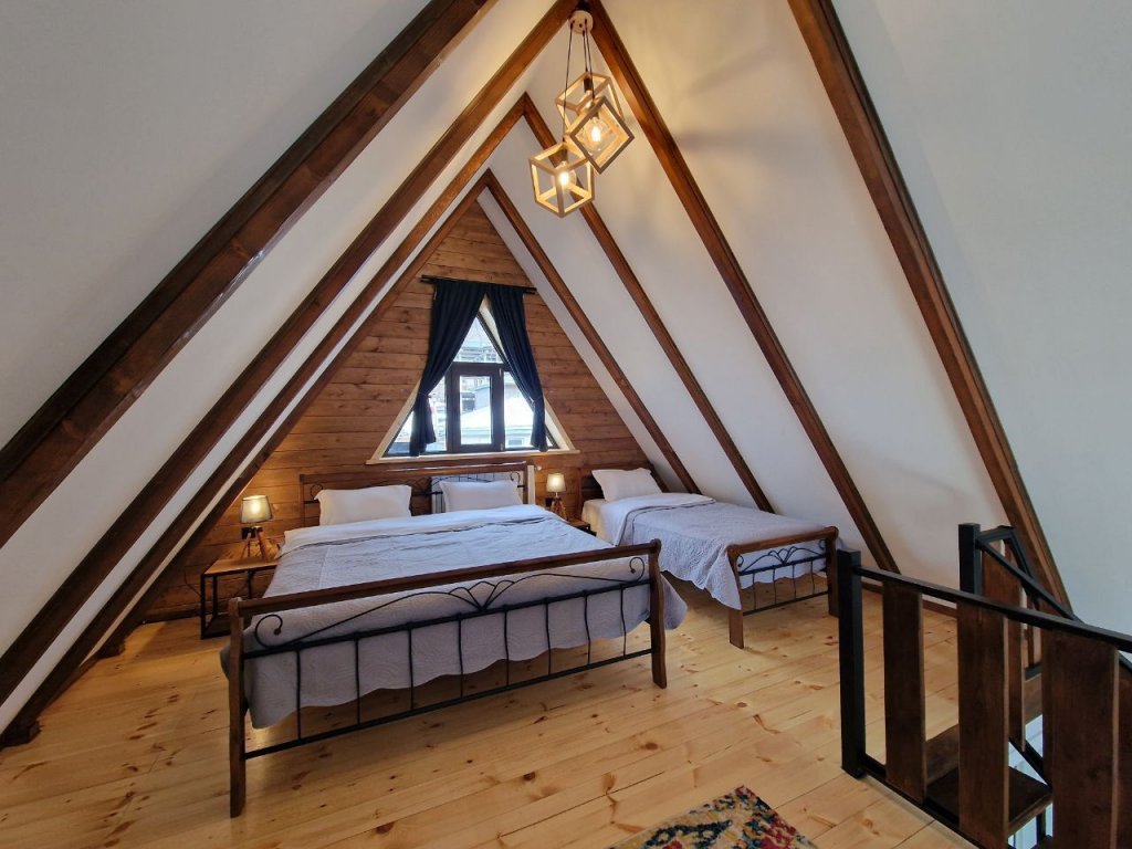 Степанцминда: Апартаменты Kazbegi Hut Cottage