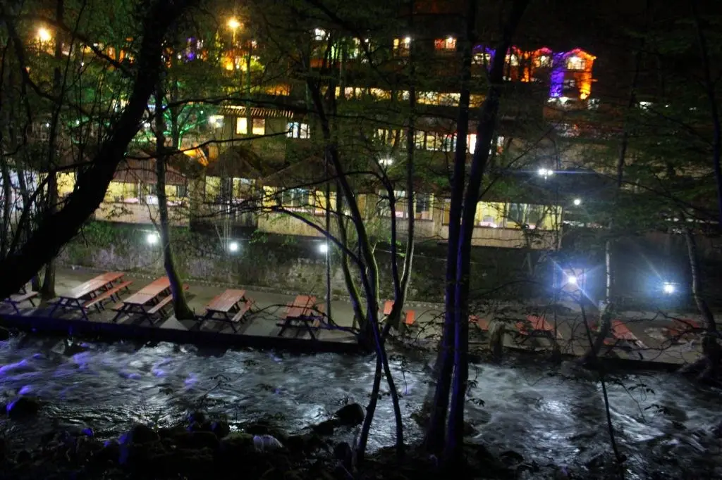 Башискеле: Gazinin Yeri Otel Kamping