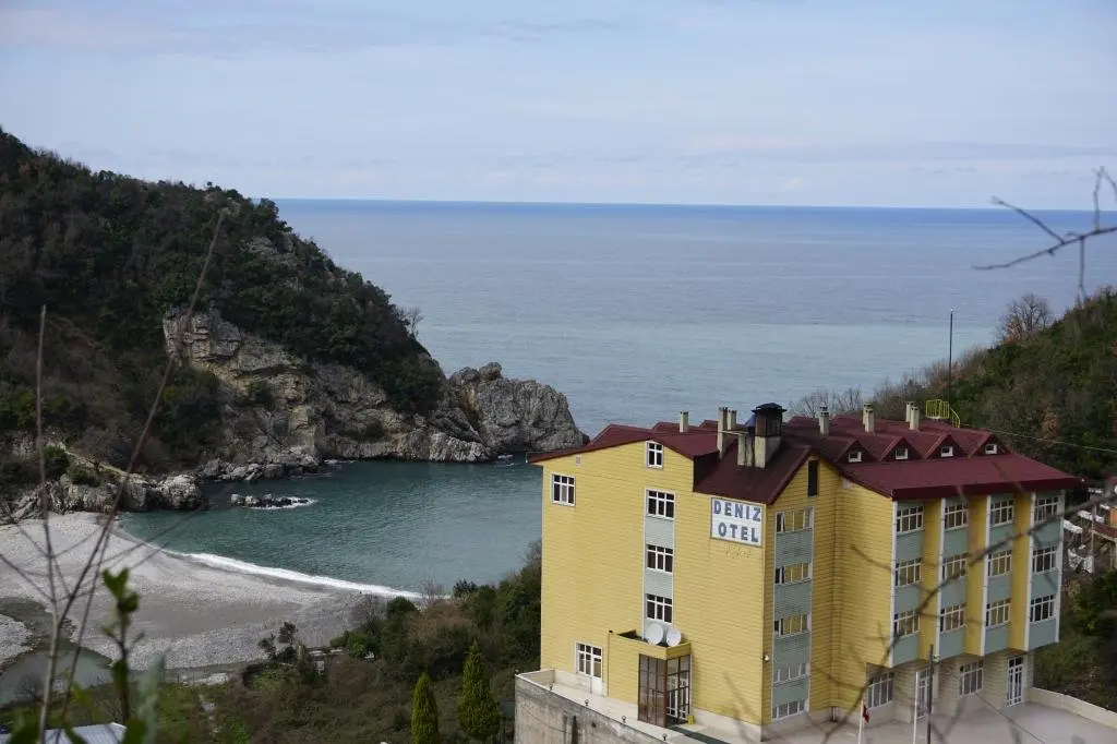 Чайджума: Deniz Otel Zonguldak
