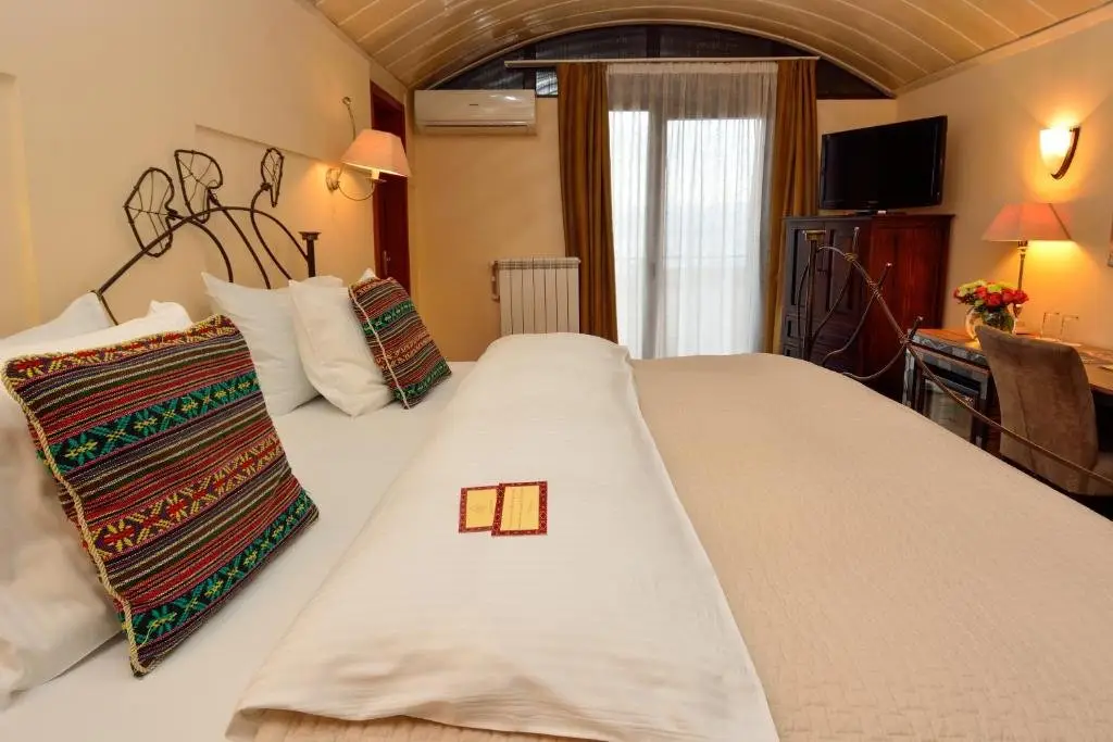 Тбилиси: Urban Lodge Hotels